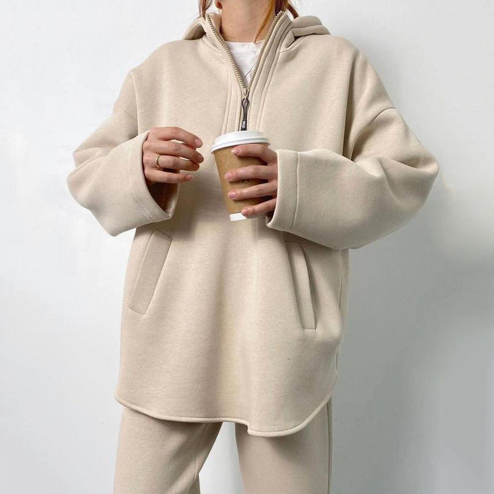 Kvinnors bekväma fleece-dräktsset med kort dragkedja och stora fickor Mirla-Eva Jonsson