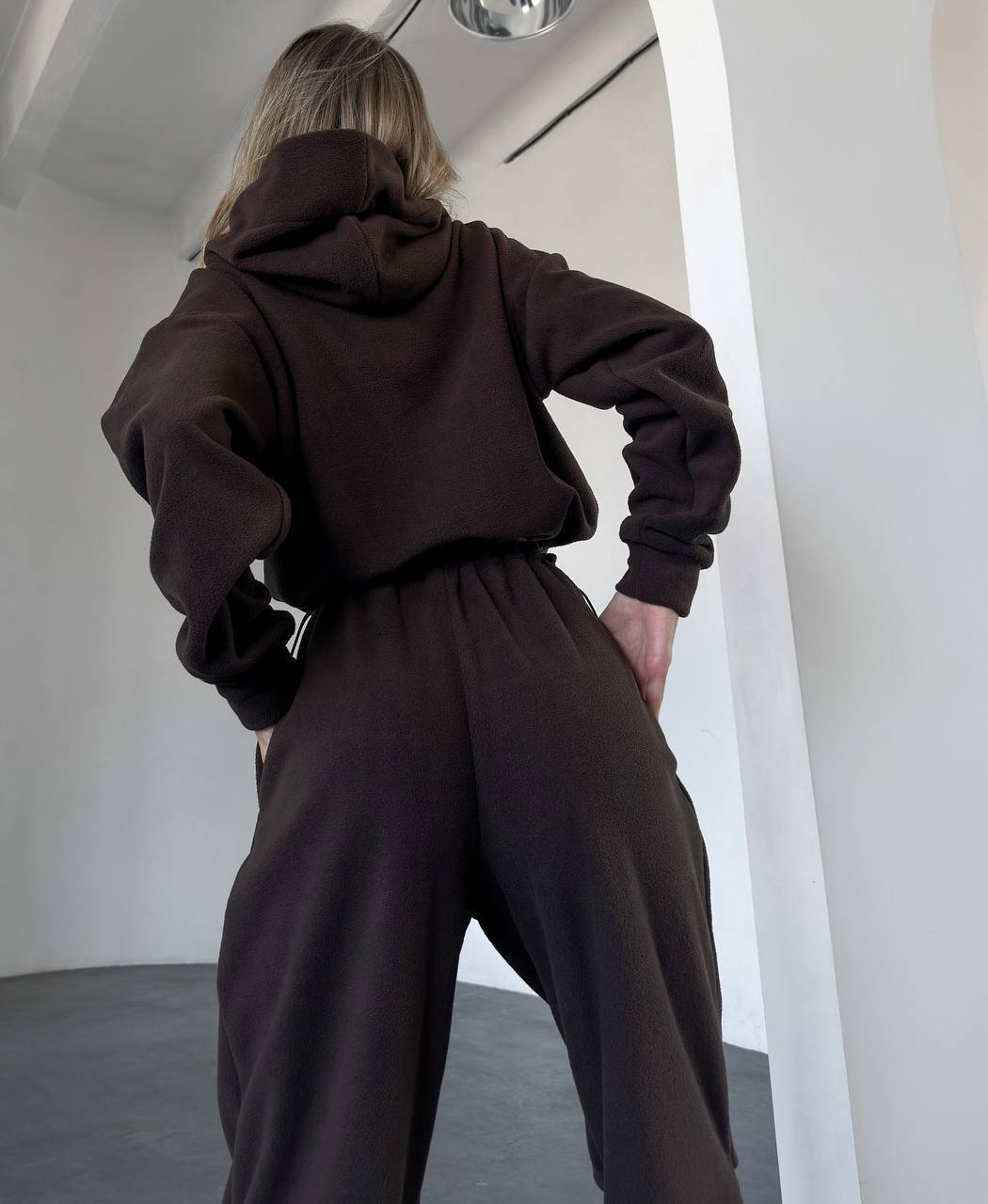 Kvinnors bekväma fleece jumpsuit med huva och elastisk midja-Eva Jonsson