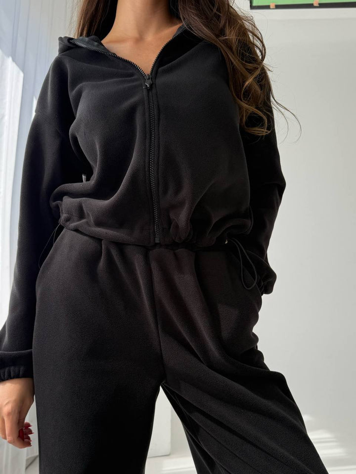 Kvinnors bekväma fleece träningsdräkt med elastisk midja och mode detaljer Mirla-Eva Jonsson