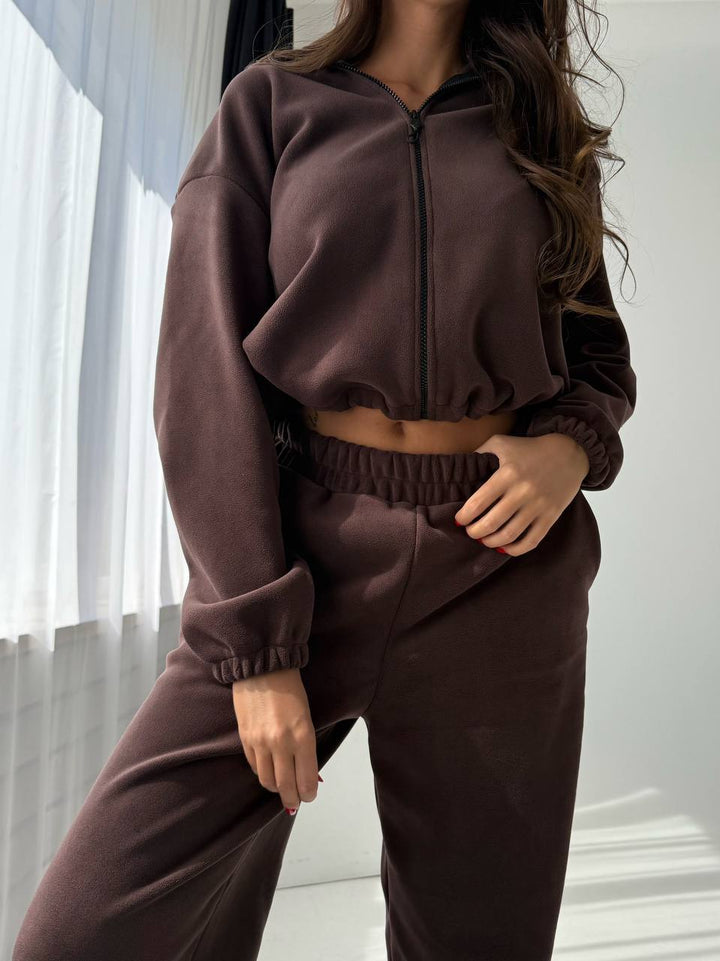 Kvinnors bekväma fleece träningsdräkt med elastisk midja och mode detaljer Mirla-Eva Jonsson