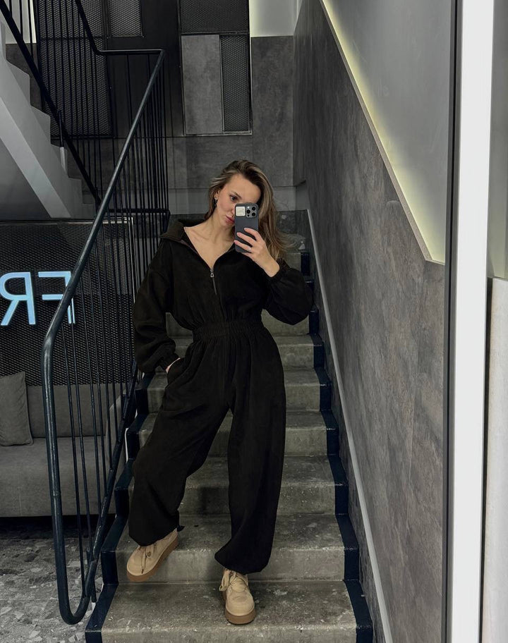 Kvinnors bekväma fleeceoverall med hög krage och elastisk midja Mirla-Eva Jonsson