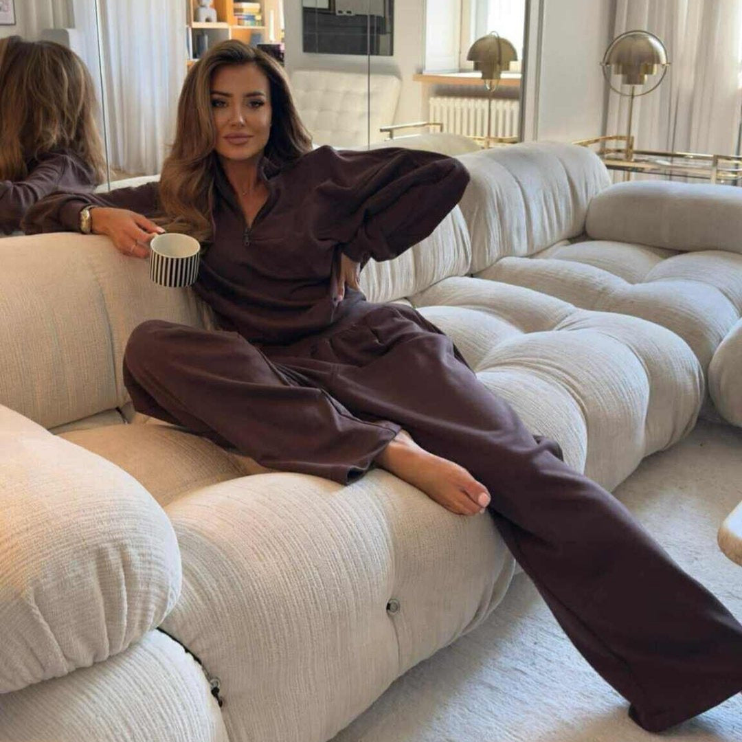 Kvinnors bekväma fritidsdräkt med dragkedja och vid skärning Eva Jonsson-Eva Jonsson