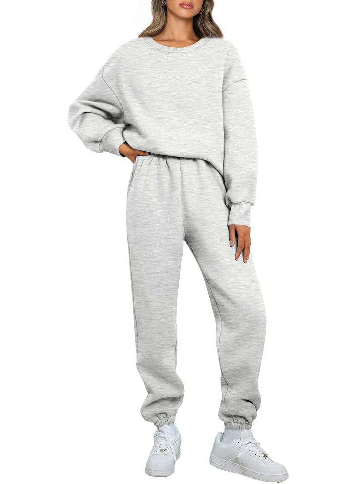 Kvinnors bekväma fritidsdräkt med oversized skärning och elastiskt midjeband Mirla-Eva Jonsson