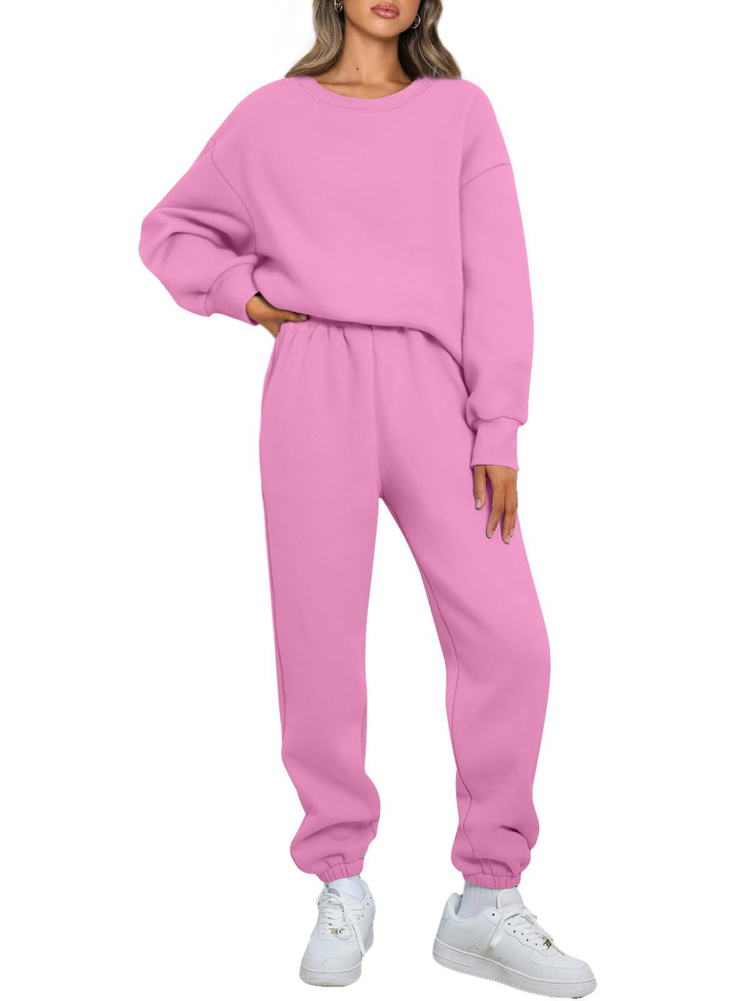 Kvinnors bekväma fritidsdräkt med oversized skärning och elastiskt midjeband Mirla-Eva Jonsson