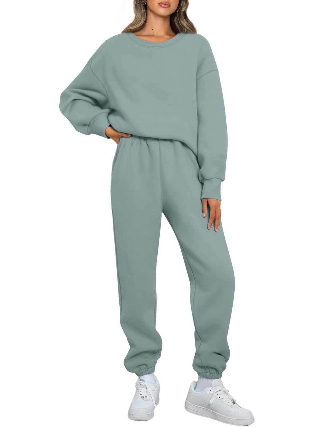 Kvinnors bekväma fritidsdräkt med oversized skärning och elastiskt midjeband Mirla-Eva Jonsson