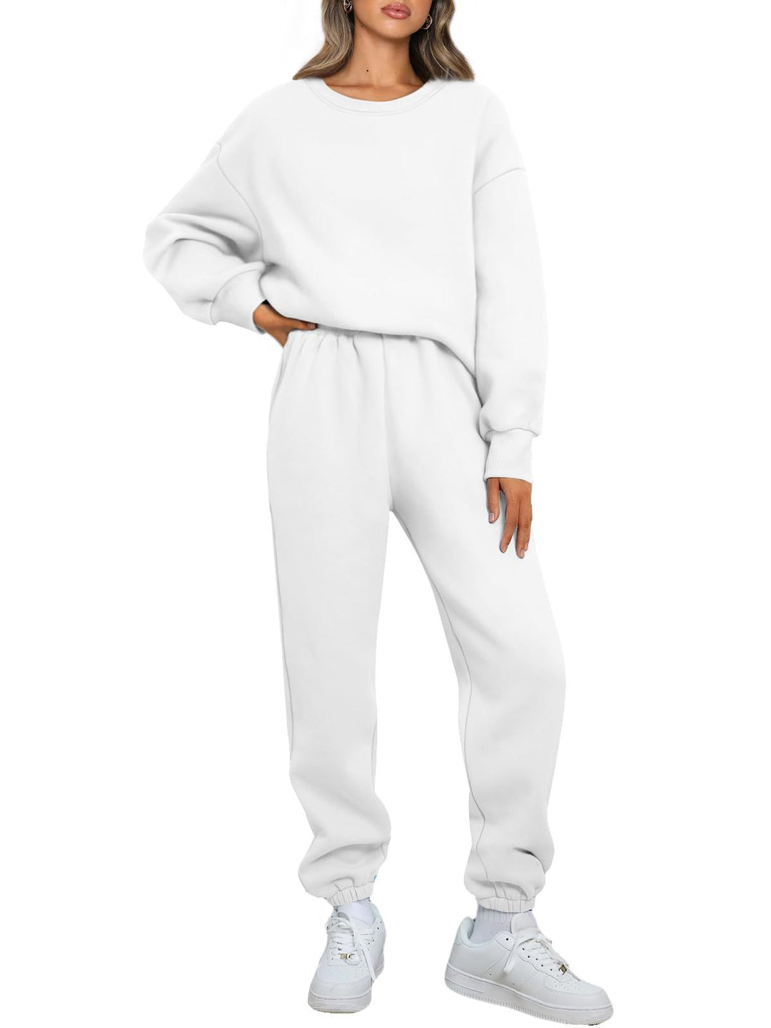 Kvinnors bekväma fritidsdräkt med oversized skärning och elastiskt midjeband Mirla-Eva Jonsson