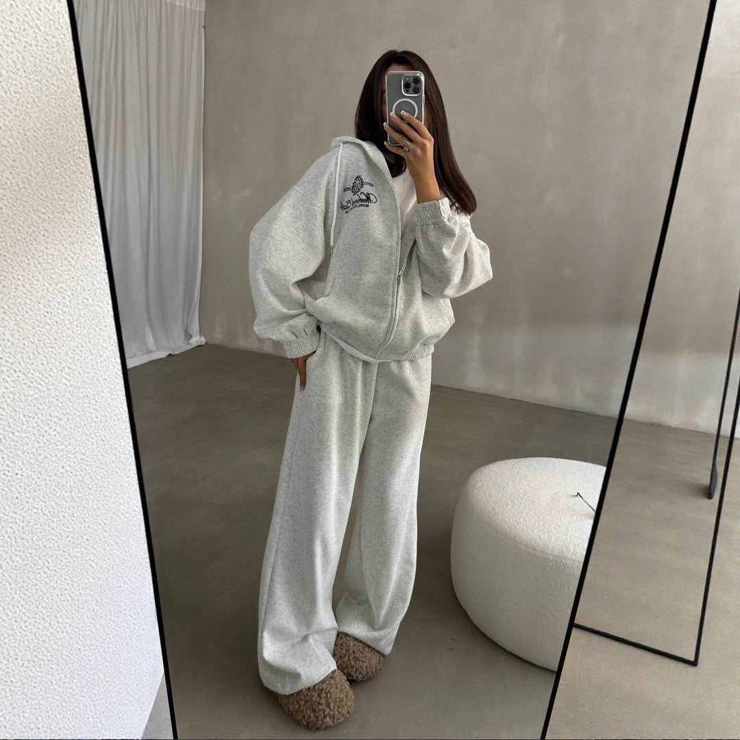 Kvinnors bekväma hoodie och avslappnade joggingbyxor set Mirla-Eva Jonsson