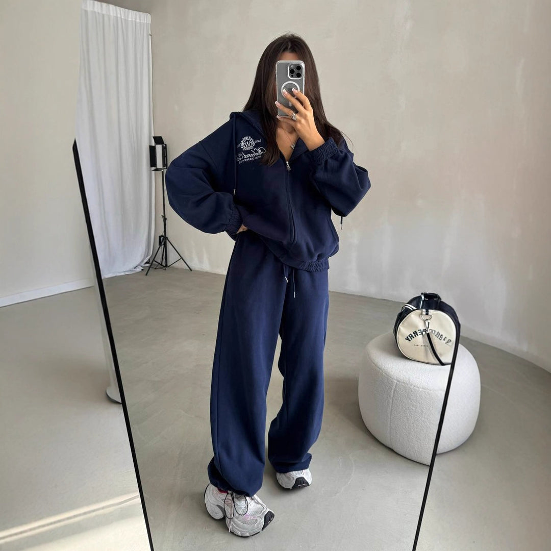Kvinnors bekväma hoodie och avslappnade joggingbyxor set Mirla-Eva Jonsson