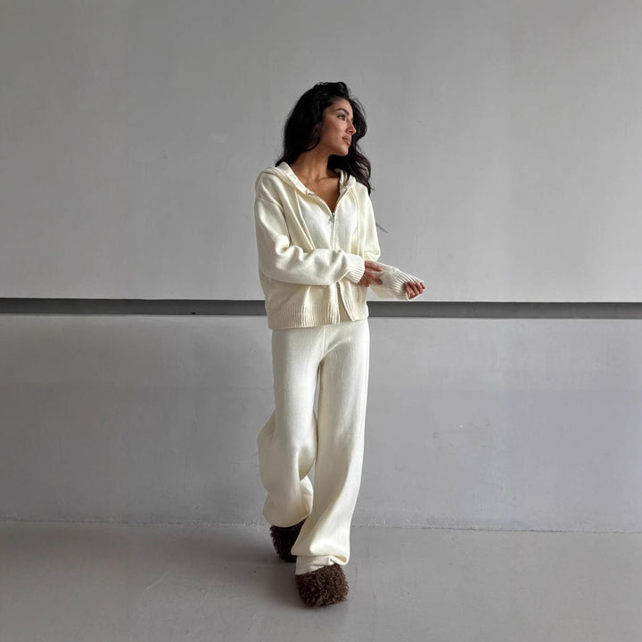 Kvinnors bekväma hoodie och löst passande byxset Mirla-Eva Jonsson