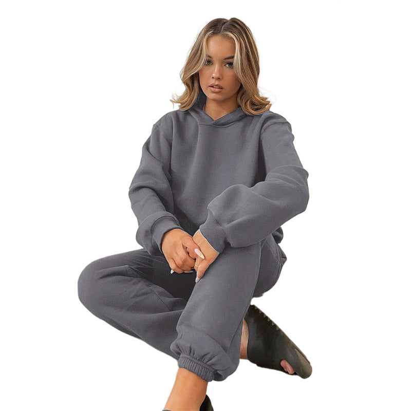 Kvinnors bekväma huvtröja-set tillverkat av högkvalitativt sweatshirtmaterial Mirla-Eva Jonsson