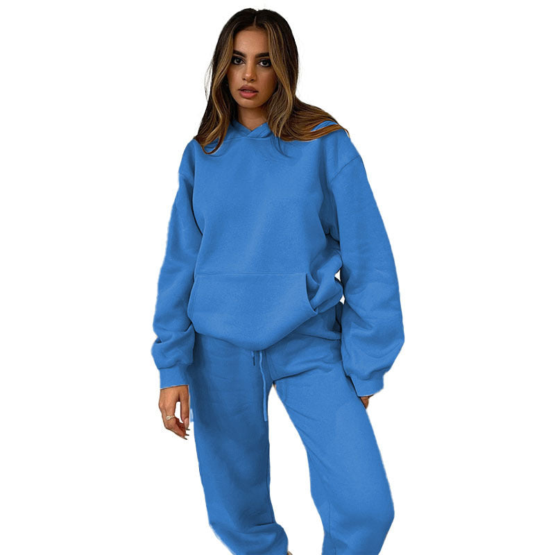 Kvinnors bekväma huvtröja-set tillverkat av högkvalitativt sweatshirtmaterial Mirla-Eva Jonsson