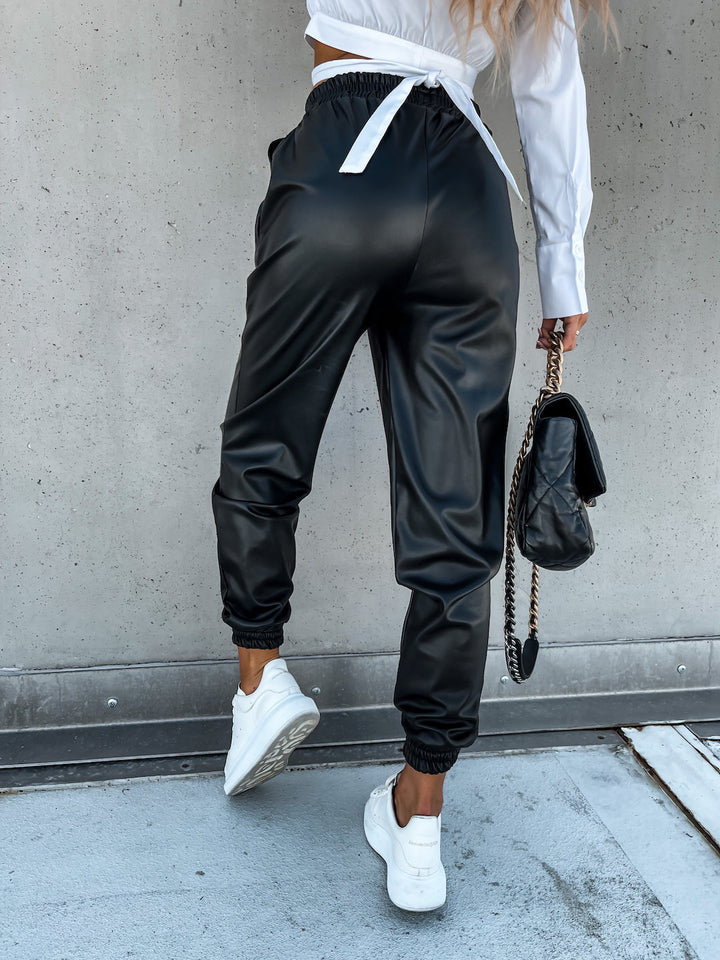 Kvinnors bekväma joggingsbyxor i sportig stil med elastisk midja och fickor Mirla-Eva Jonsson