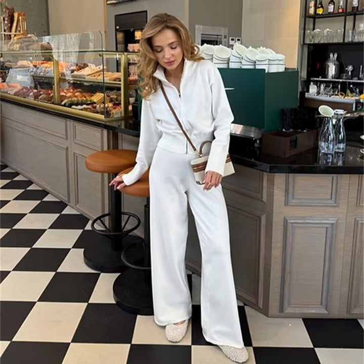 Kvinnors bekväma jumpsuit med vida ben och huva Mirla-Eva Jonsson
