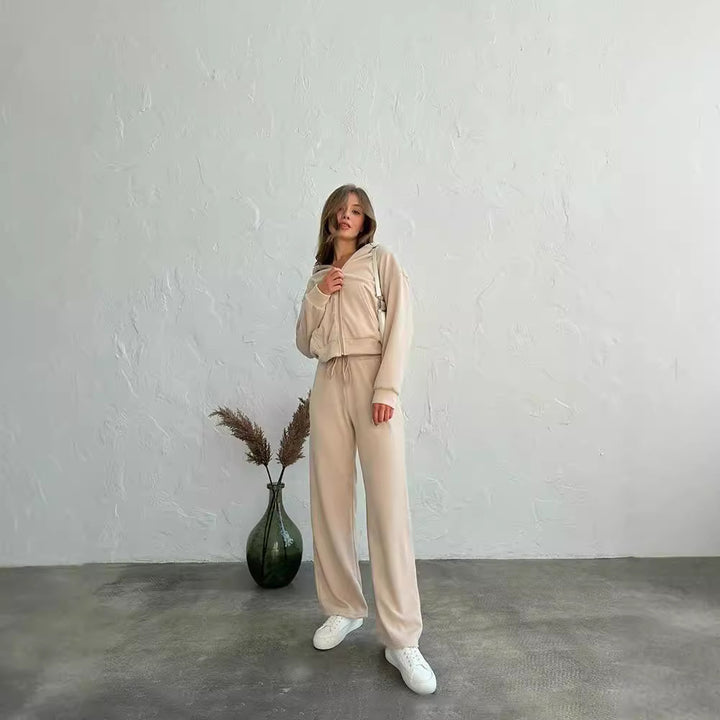 Kvinnors bekväma lounge-set med huva topp och vida byxor Mirla-Eva Jonsson