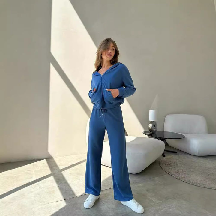 Kvinnors bekväma lounge-set med huva topp och vida byxor Mirla-Eva Jonsson