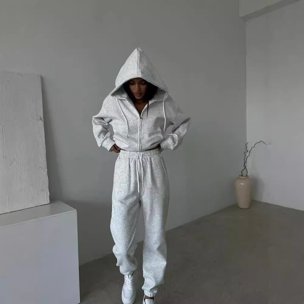 Kvinnors bekväma oversized sweatshirt med avslappnade joggingbyxor Mirla-Eva Jonsson