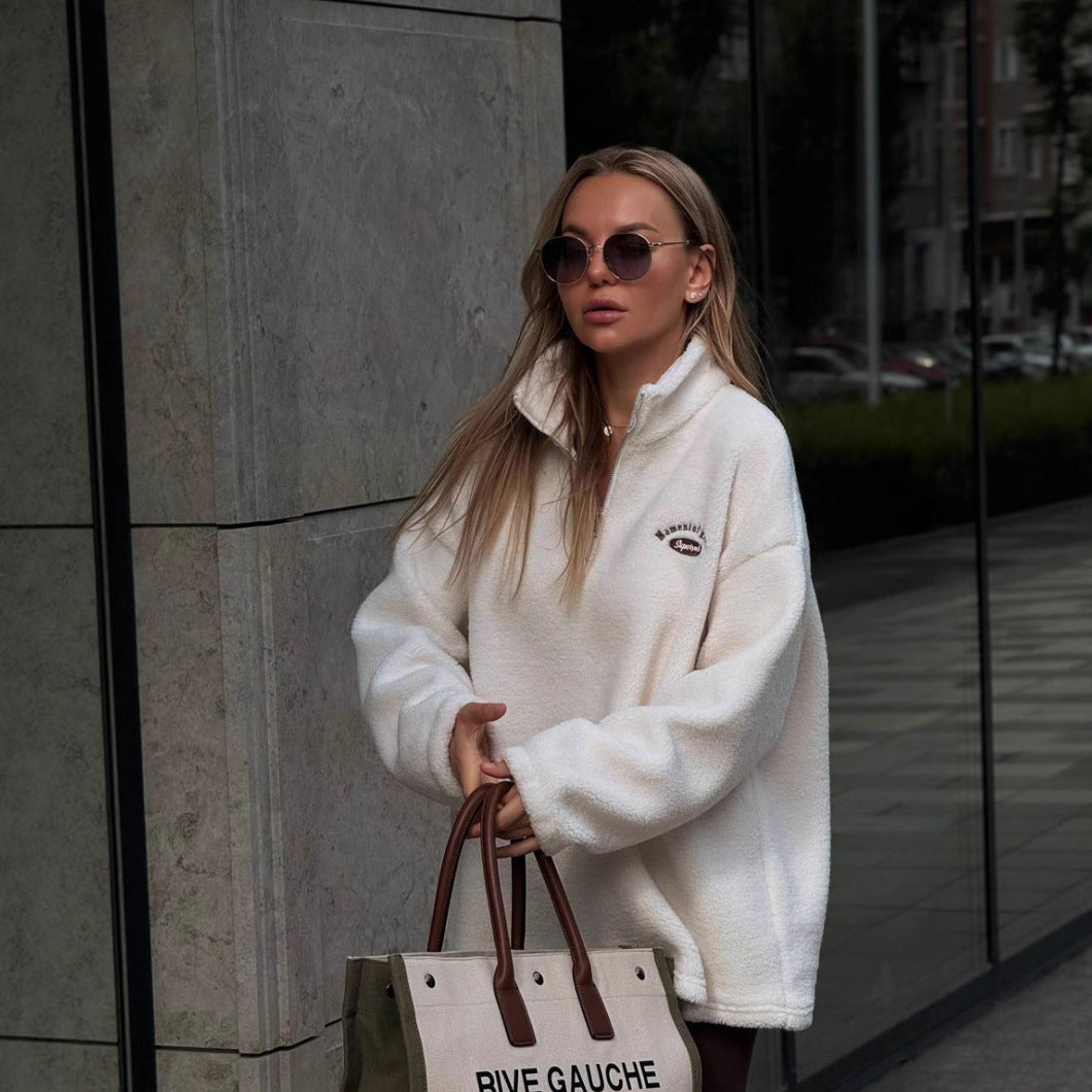 Kvinnors bekväma pullover med kort dragkedja och mjuk sammetsliknande inre struktur Mirla-Eva Jonsson