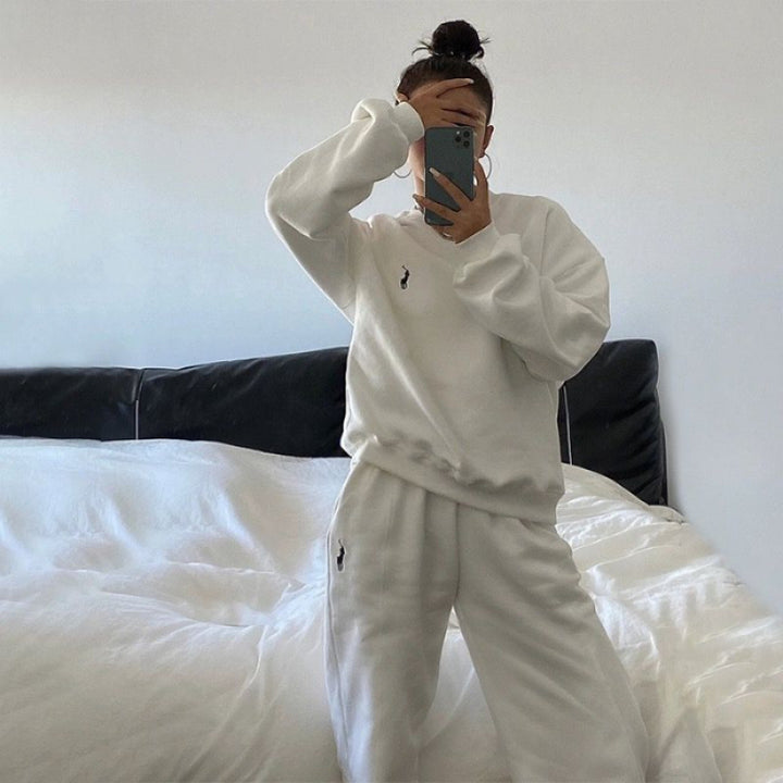 Kvinnors bekväma sweatshirt med praktiska fickor och elastisk midja Mirla-Eva Jonsson