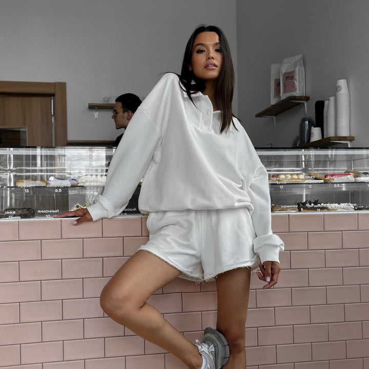 Kvinnors bekväma sweatshirt och shorts set Mirla-Eva Jonsson