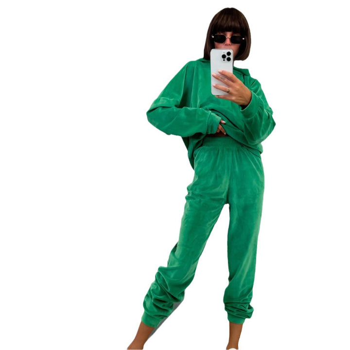 Kvinnors bekväma velour sweatshirt set med huva och elastisk midja Mirla-Eva Jonsson