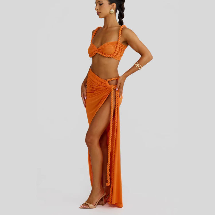 Kvinnors bikini set med elegant wrap tyg och artistiska snörningsdetaljer-Eva Jonsson