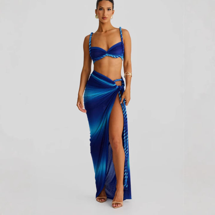 Kvinnors bikini set med elegant wrap tyg och artistiska snörningsdetaljer-Eva Jonsson