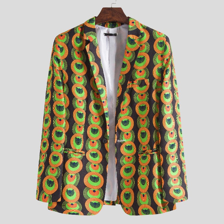 Kvinnors blazer med färggåande afrikansk mönster och modern skärning Mirla-Eva Jonsson