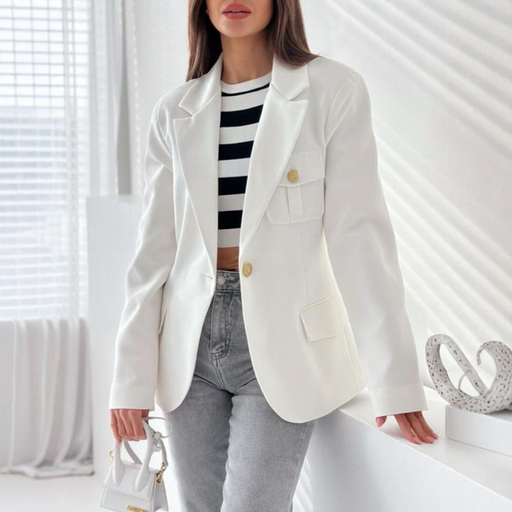 Kvinnors blazer med praktiska fickor och eleganta knappdetaljer Mirla-Eva Jonsson