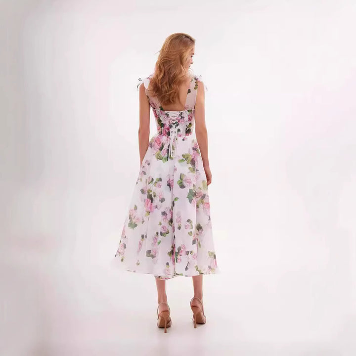Kvinnors blommig klänning med off-the-shoulder design-Eva Jonsson