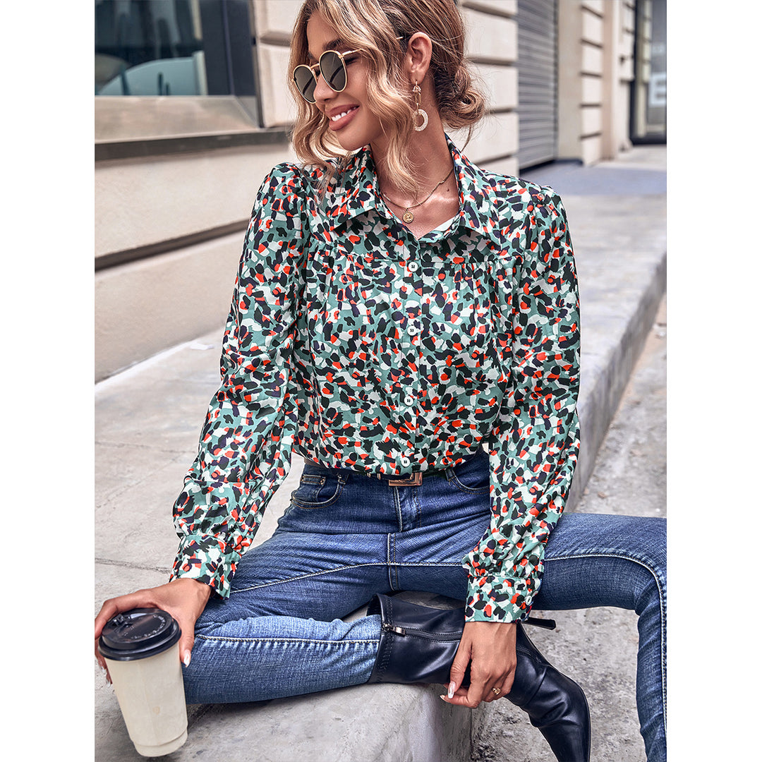 Kvinnors blus med blommönster och trendiga puffärmar Mirla-Eva Jonsson