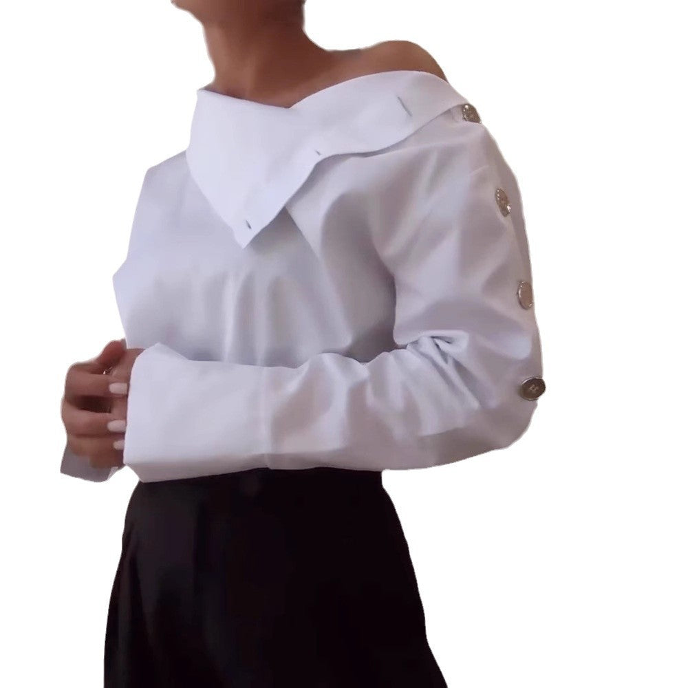 Kvinnors blus med eleganta knappdetaljer och hög krage Mirla-Eva Jonsson