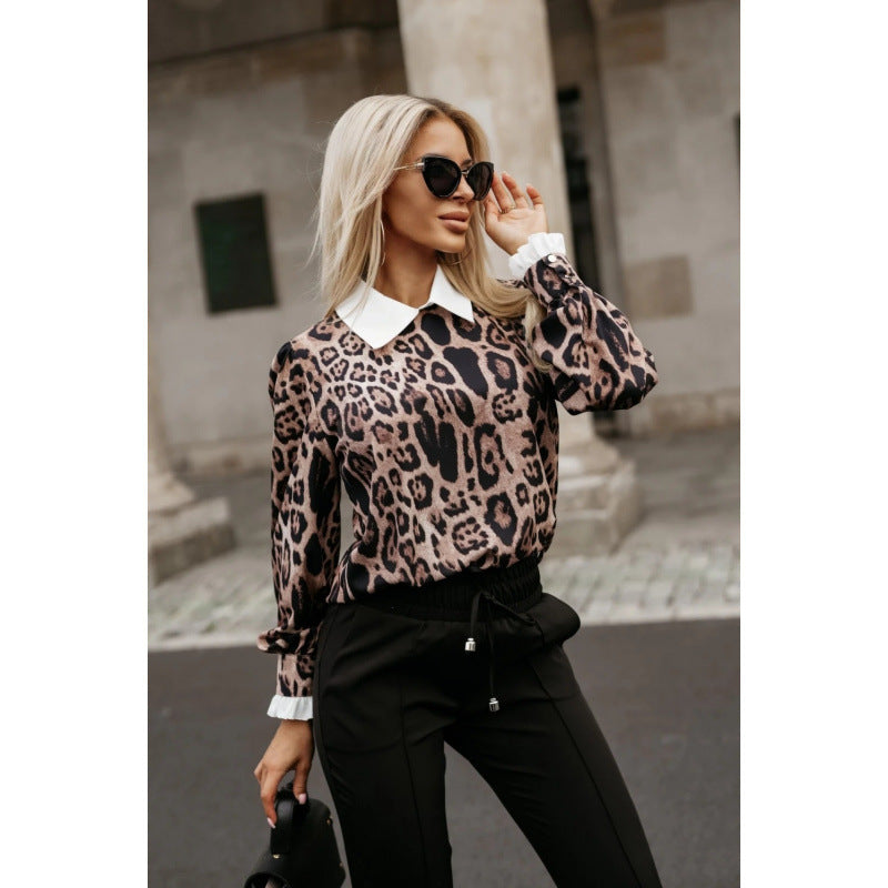 Kvinnors blus med leopardmönster och moderiktigt krage Mirla-Eva Jonsson