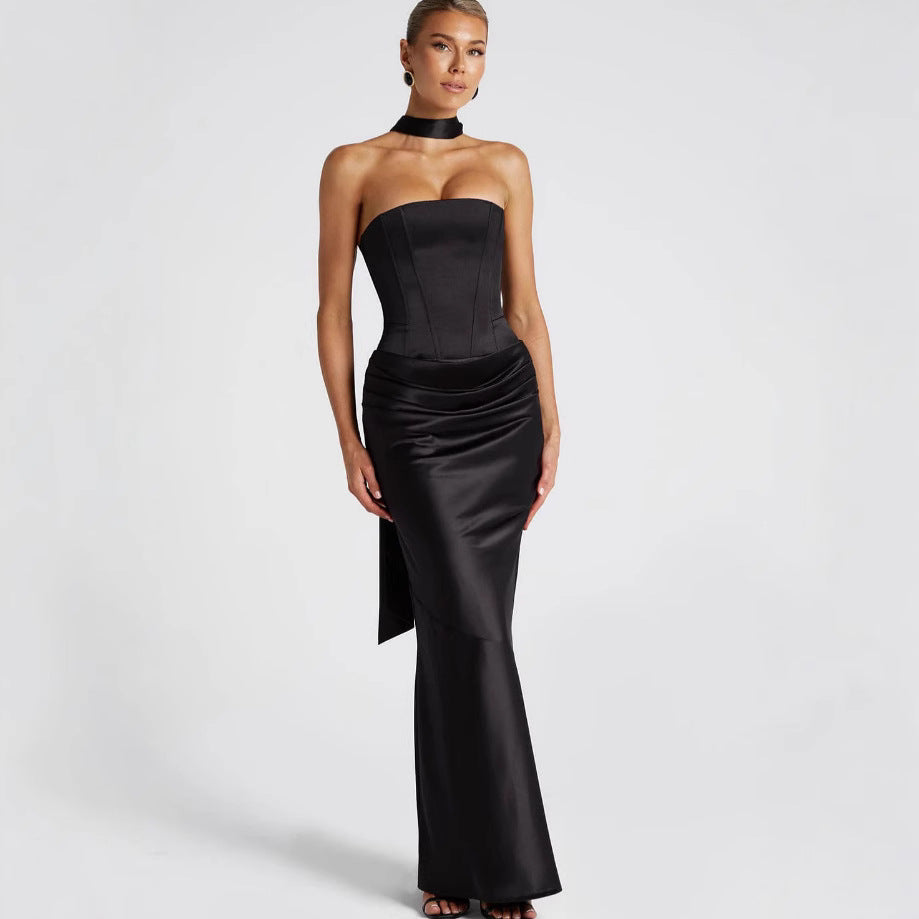 Kvinnors brudklänning med off-shoulder design och elegant midjeband Mirla-Eva Jonsson