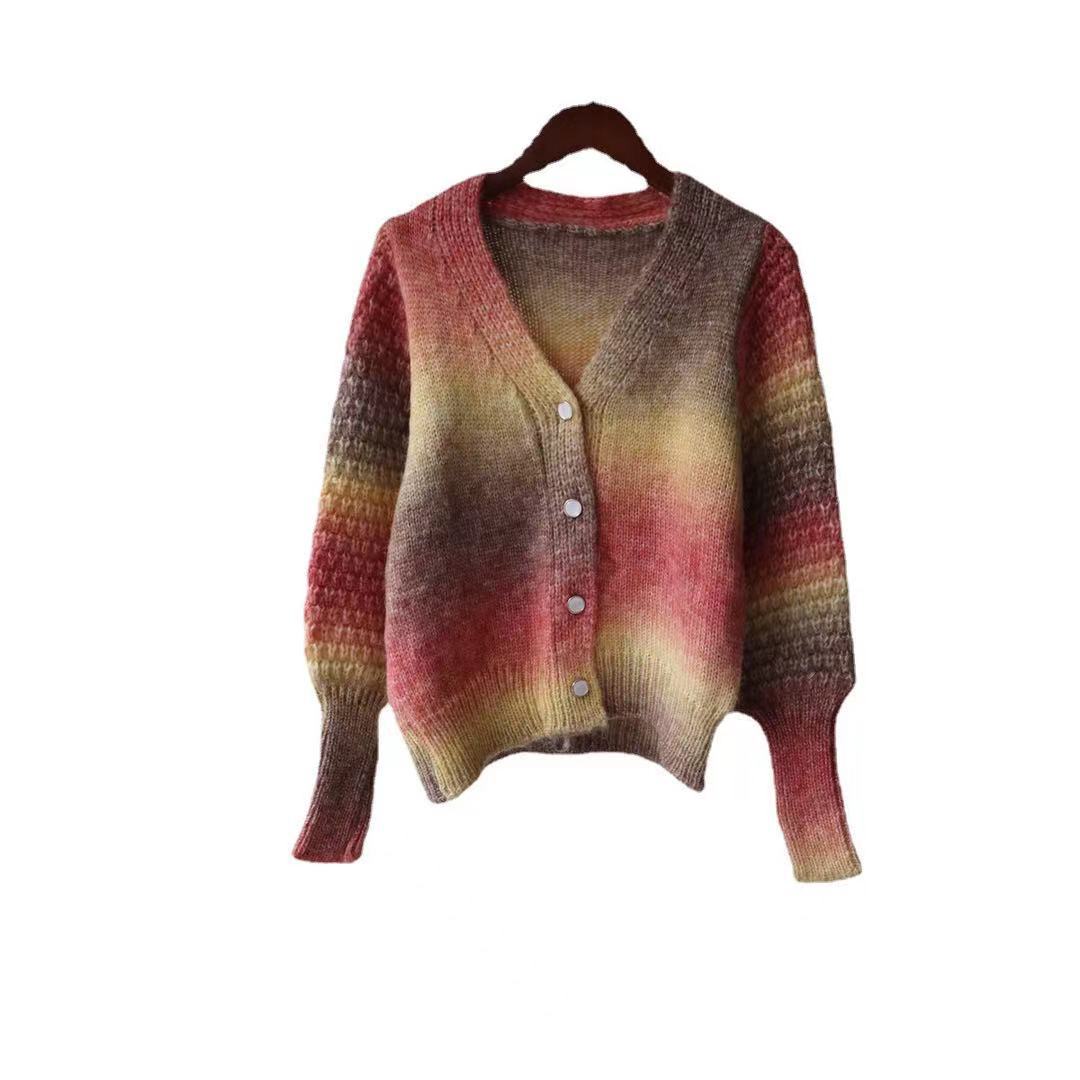 Kvinnors cardigan med färgglad gradient och milda övergångar Mirla-Eva Jonsson