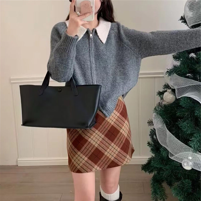 Kvinnors cardigan med hög krage och asymmetrisk skärning Mirla-Eva Jonsson
