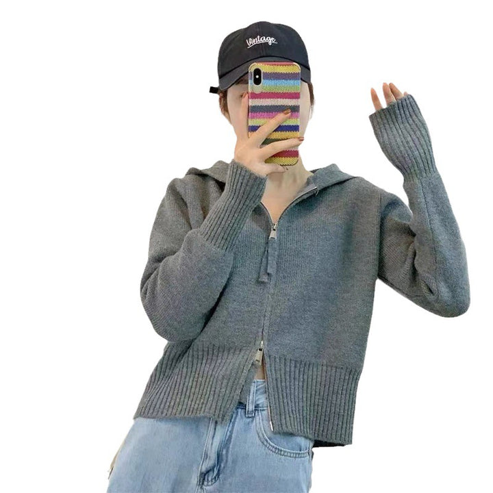 Kvinnors cardigan med modern huva och dragkedja Mirla-Eva Jonsson