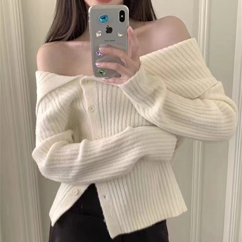 Kvinnors cardigan med stiligt krage och knappdetaljer Mirla-Eva Jonsson