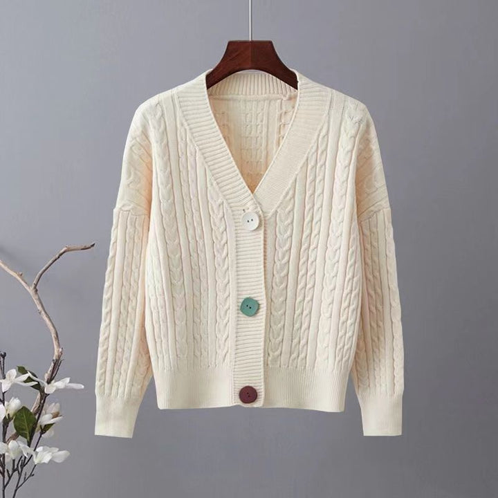 Kvinnors chunky stickad cardigan med V-hals och dekorativa knappar Mirla-Eva Jonsson