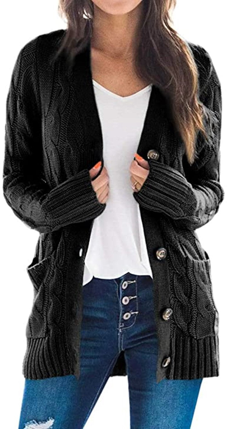 Kvinnors chunky stickad cardigan med stora knappar och praktiska fickor Mirla-Eva Jonsson