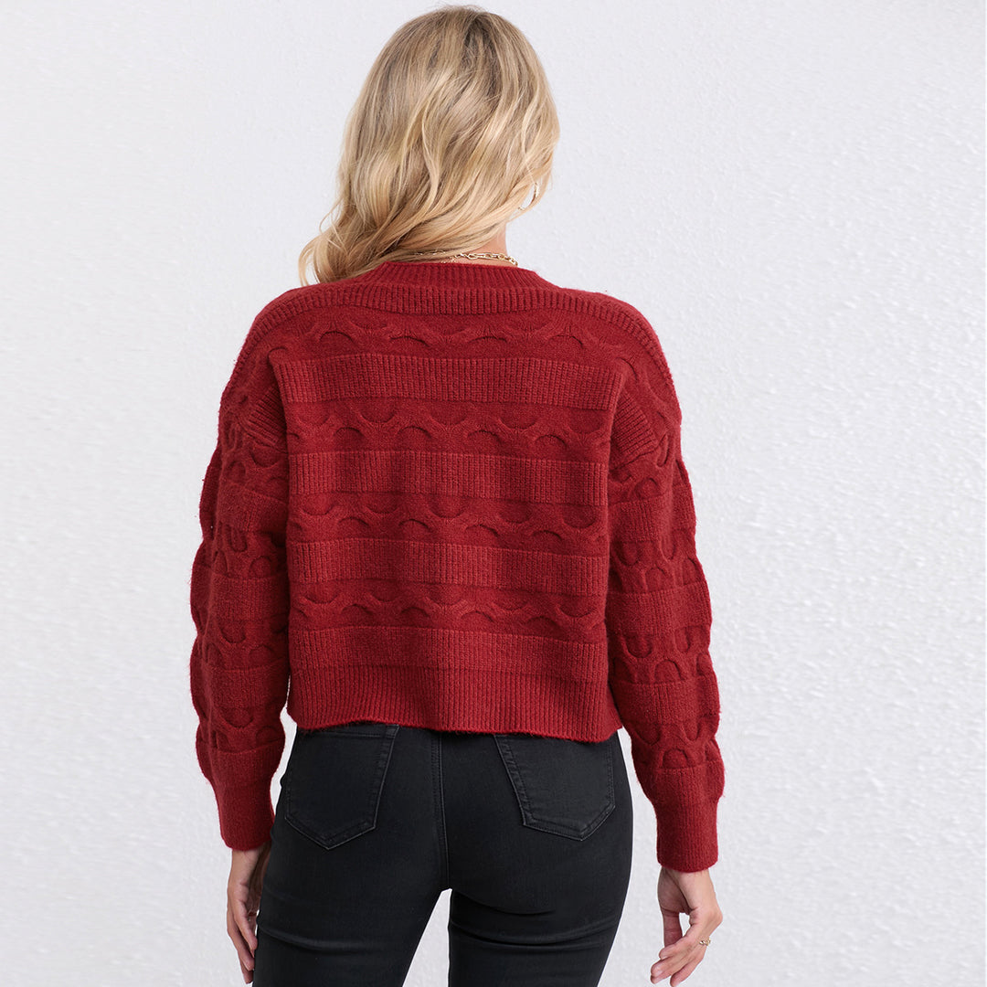 Kvinnors chunky stickad cardigan med unikt mönster och bekväm passform Mirla-Eva Jonsson