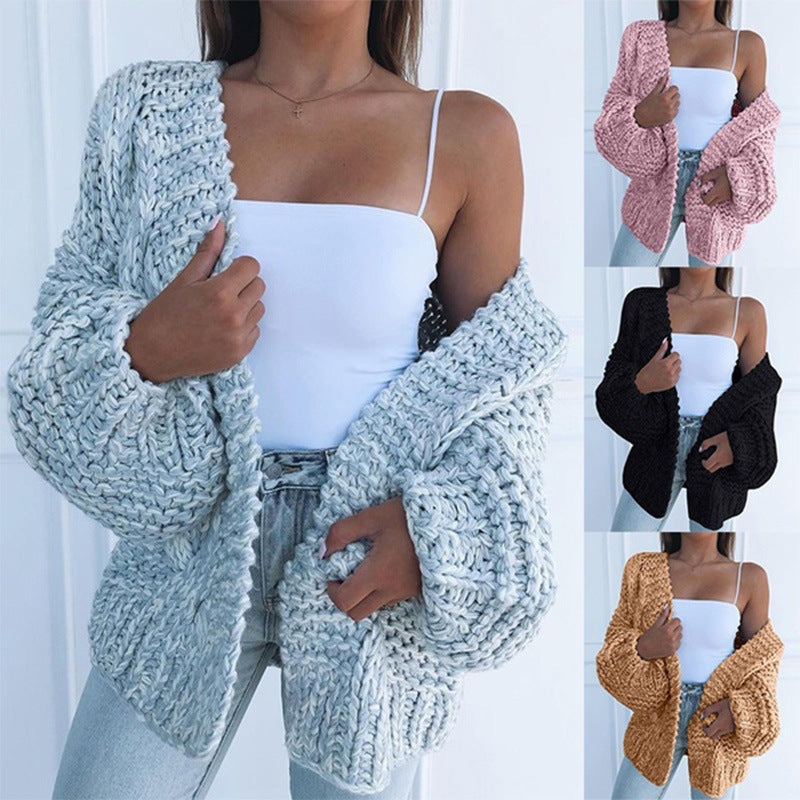 Kvinnors chunky stickad kofta med oversized passform och avslappnad design Mirla-Eva Jonsson