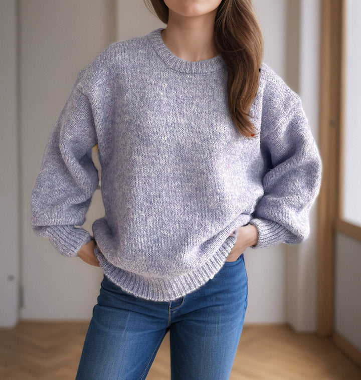 Kvinnors chunky stickad tröja med generösa ärmar och modern skärning Mirla-Eva Jonsson