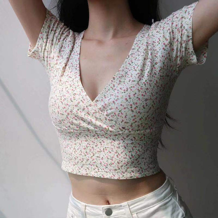 Kvinnors crop top med blommönster och elegant V-hals-Eva Jonsson