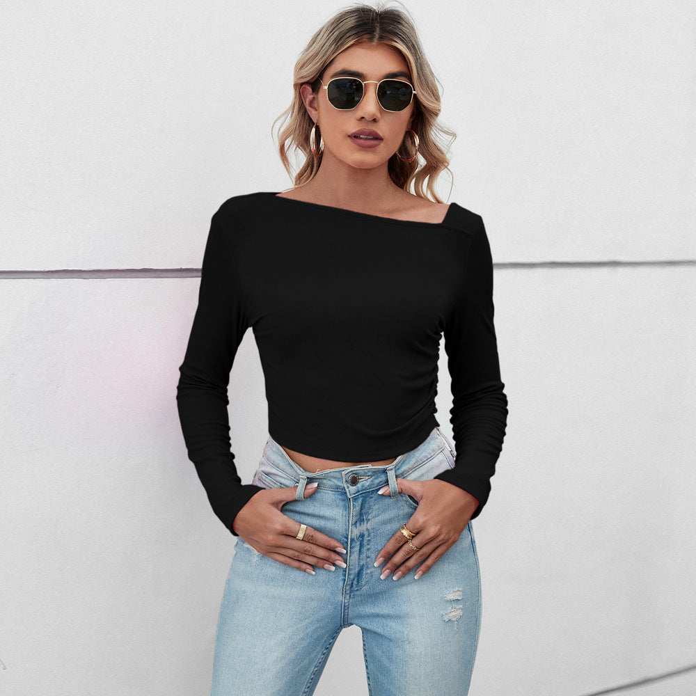 Kvinnors crop top med elegant design och sofistikerade volangdetaljer Mirla-Eva Jonsson