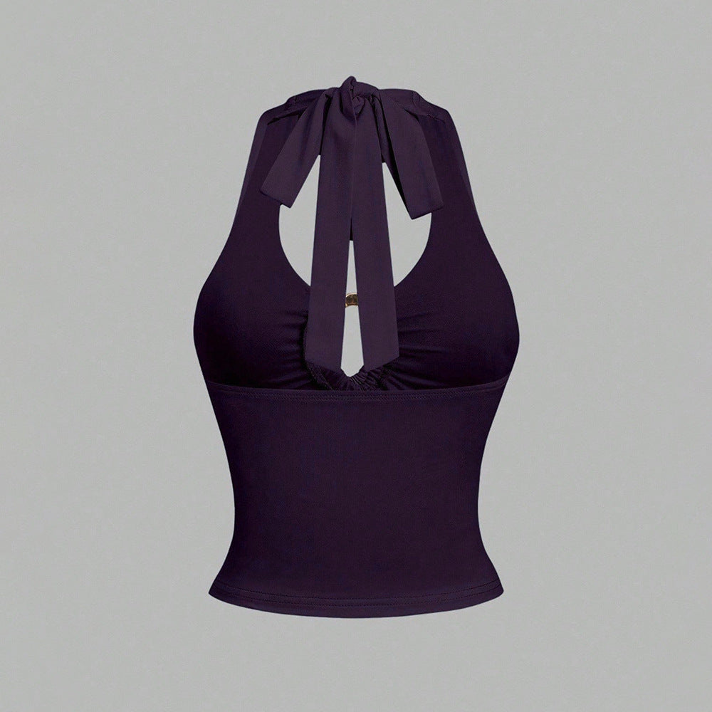 Kvinnors crop top med moderiktig halterneck-design och elegant knytband Mirla-Eva Jonsson
