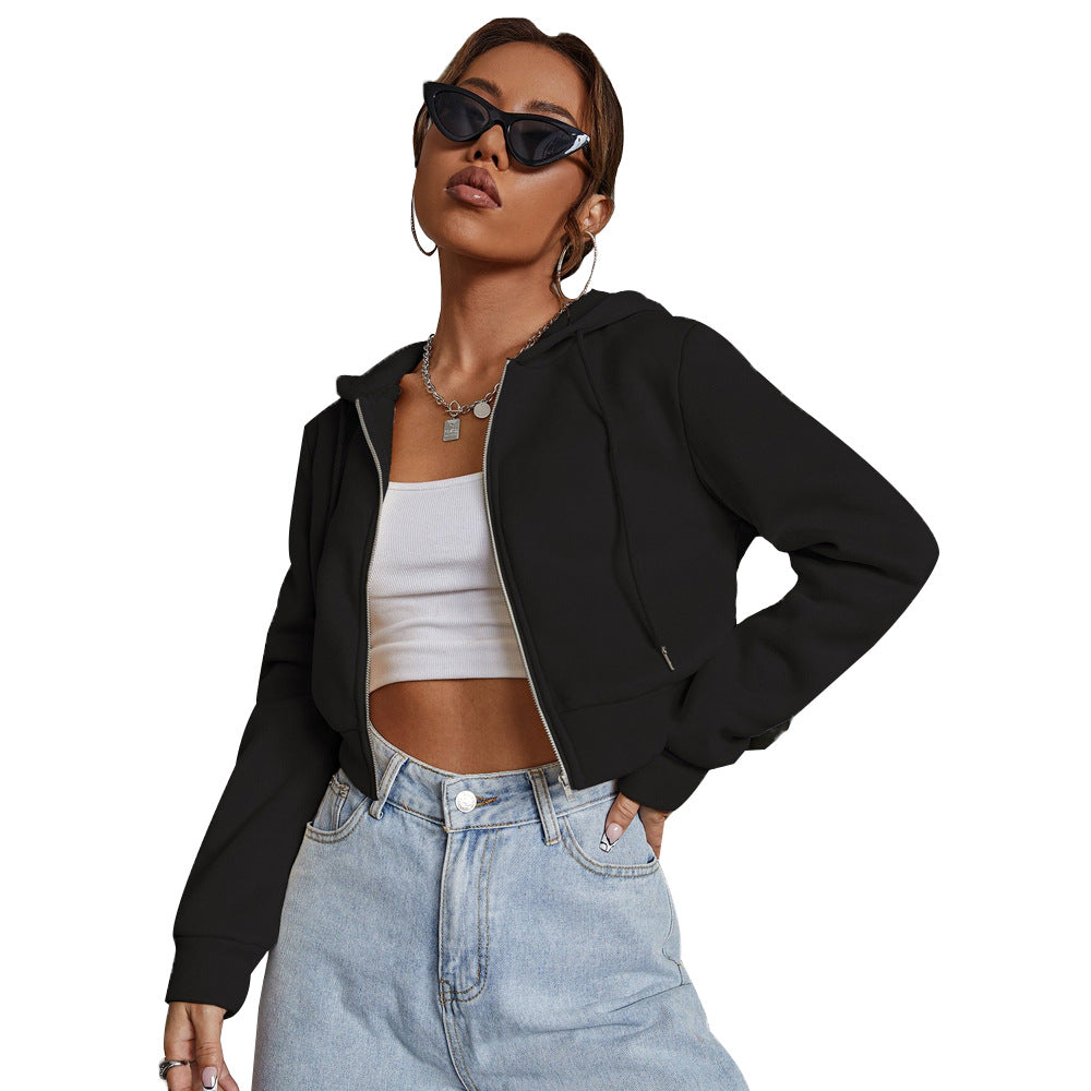 Kvinnors cropped hoodie jacka med modernt snitt och bekvämt material Mirla-Eva Jonsson