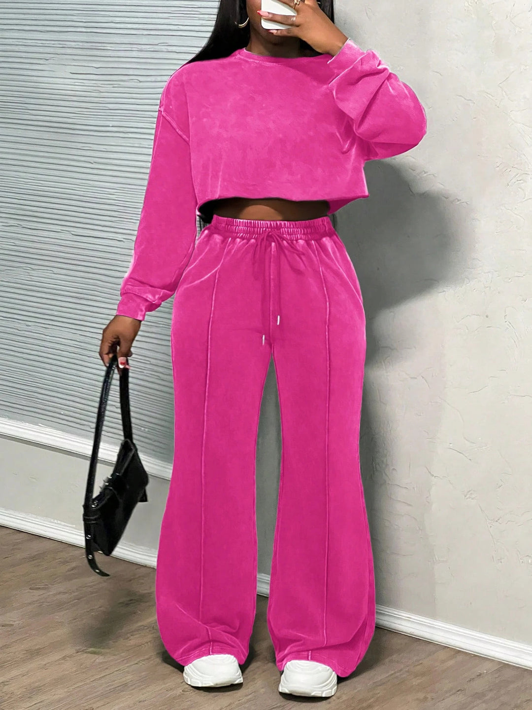 Kvinnors cropped loungewear-set med vida byxor och hög midja Mirla-Eva Jonsson