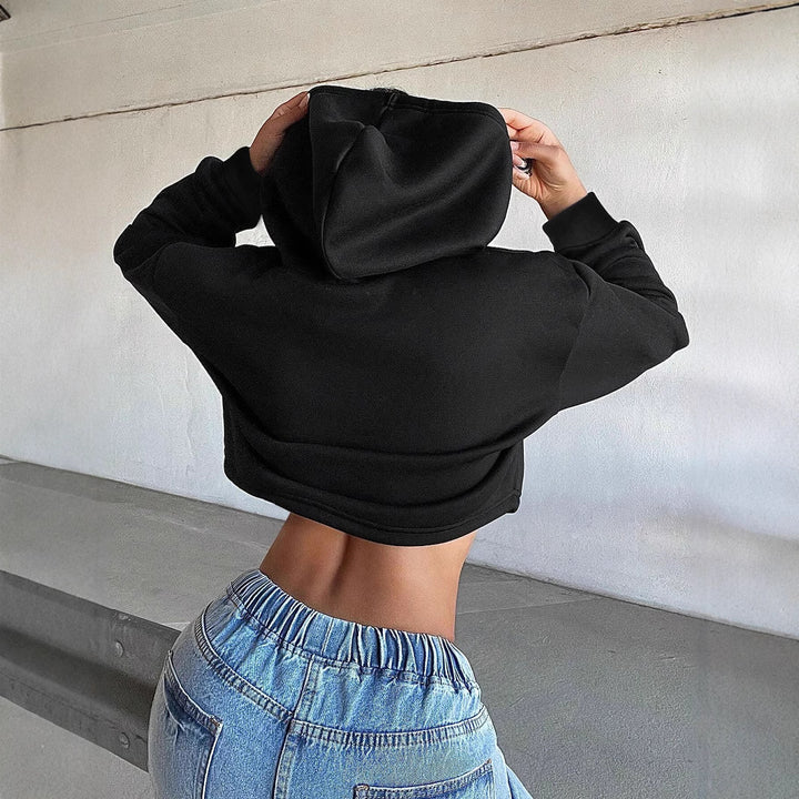 Kvinnors cropped sweatshirt med lös passform och huva Mirla-Eva Jonsson