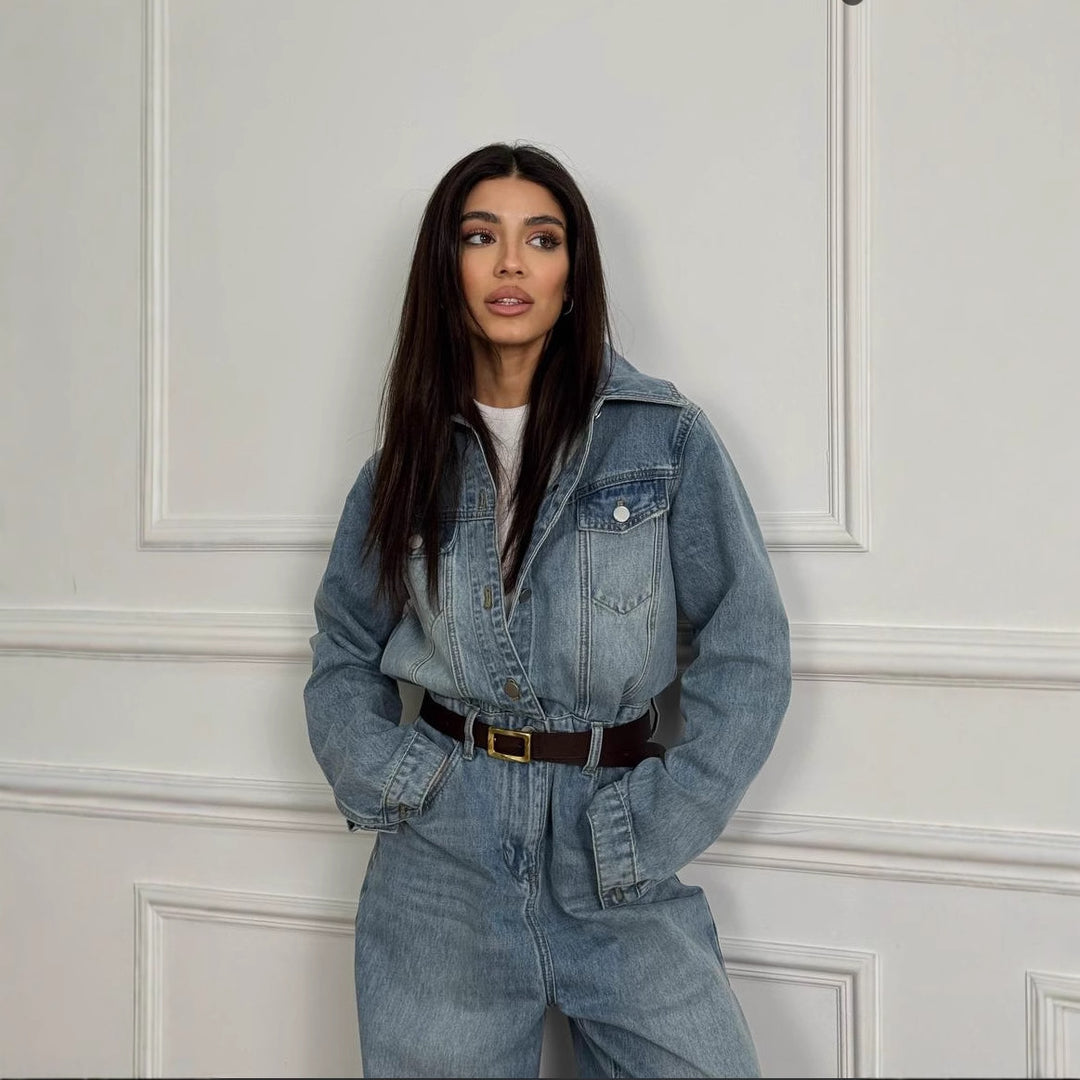 Kvinnors denim jumpsuit med justerbart bälte och vida ben Mirla-Eva Jonsson