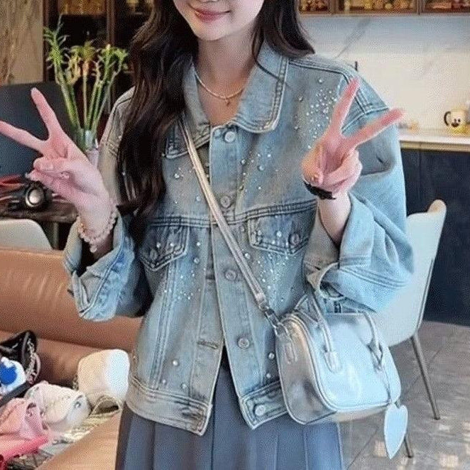 Kvinnors denimjacka med dekorerande pärlor Mirla-Eva Jonsson